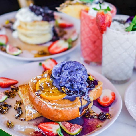 Beautiful photography from the Instagram feed of @symmetrybreakfast